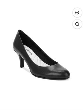 Easy Street Passion Pump in Black